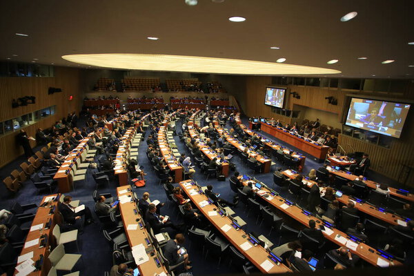 Нью-Йорк - 5 мая 2019 года: встреча в Совете ООН. официальная штаб-квартира Организации Объединенных Наций с момента ее завершения в 1952 году