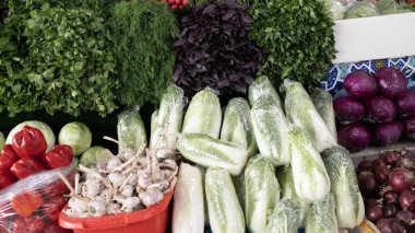 Siyob pazarındaki taze sebzeler ya da Siab pazarı Semerkand 'daki en büyük pazardır..