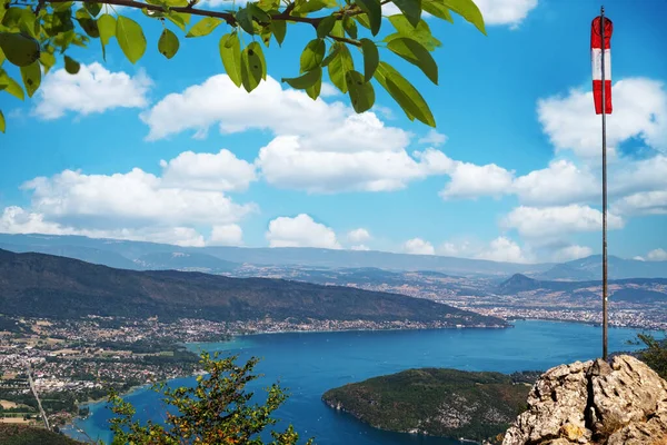 コルデラフォルクラズからのアヌシー湖の眺め — ストック写真