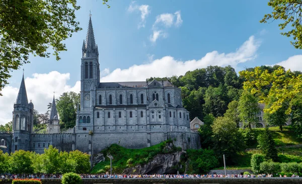 Uitzicht Basiliek Lourdes Frankrijk — Stockfoto