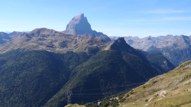 Blick Auf Den Pic Midi Ossau Den Französischen Pyrenäen — Stockvideo