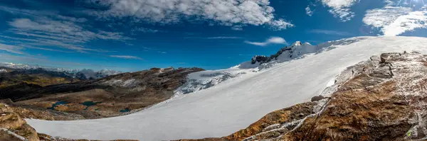 Guican, Cocuy ve Chita Ulusal Doğal Parkı, Kolombiya 'nın 59 doğal parkından biridir. Ülkenin orta doğusunda, Boyac, Casanare ve Arauca illeri arasındaki sınırda yer almaktadır.,