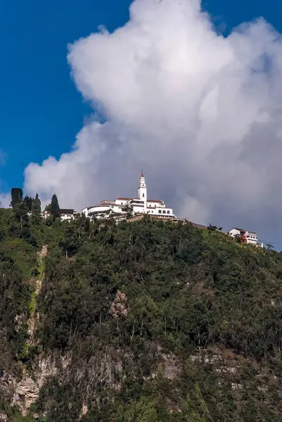 Düşmüş Monserrate Lordunun Bazilika Mabedi, Bogota 'nın doğusundaki Monserrate Tepesi' nin tepesinde bulunan ve Düşmüş Monserrate Lordu 'nun duası altında kutsanmış küçük bir Katolik ibadeti bazilikası. Bazilika, Inaug.