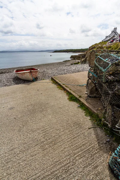 Popolare Spiaggia Rocciosa Moelfre Anglesey Galles Del Nord Regno Unito — Foto Stock