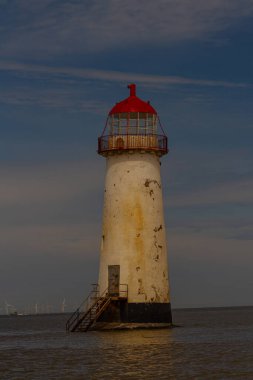 Ayr Noktası ya da Talacre Deniz Feneri, İngiltere 'nin Galler' in kuzey kıyısında yer alır.