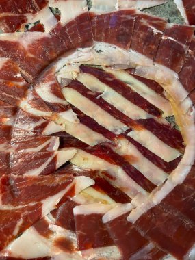 Pata Negra de Bellota jambonu, İspanyol spesiyali, lezzetli çiğ jambon, el yapımı..