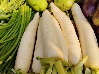 Markette taze sebzeler