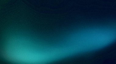 Pastel hafif açık mavi soyut arkaplan. Renk gradyanı bulanıklaştı. Gürültülü tahıl yağı parçacık spreyi. Metalik folyo parlaklığı