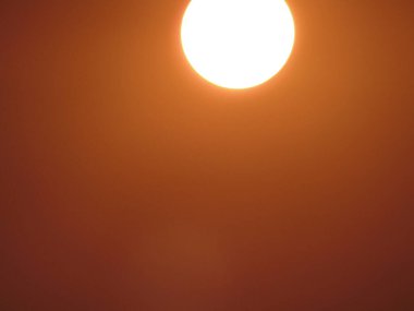 Sabah güneş parlıyor..