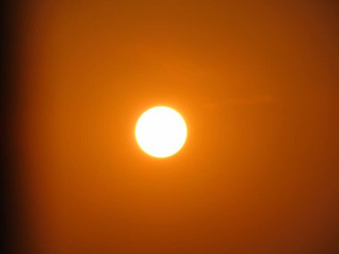 Denizde gün batımı