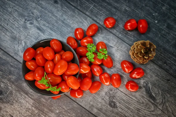 cherry tomatoes, fresh cherry tomatoes on wooden background