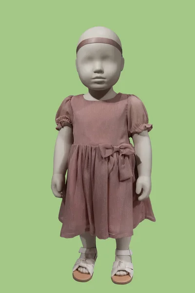 Image Pleine Longueur Mannequin Vitrine Enfant Portant Une Robe Marron — Photo