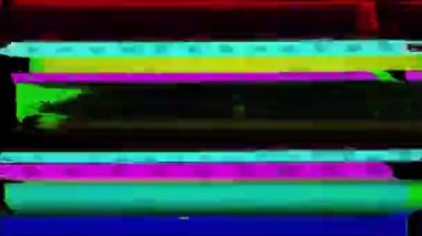 Siyah arka planda eski arızalar ve parazit sesleri. TV Gürültüsü Görüntüsü