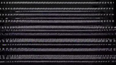 Siyah arka planda eski arızalar ve parazit sesleri. TV Gürültüsü Görüntüsü