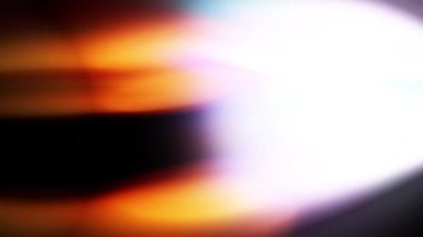 Beyaz ışık hızından sarı paralel ışın