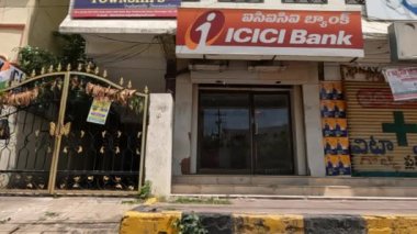 Bankanın para çekme noktası, ATM para çekme merkezi.