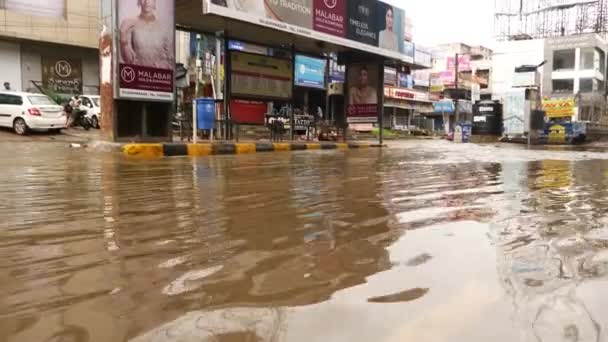Inondé Commerces Maisons Hyderabad — Video