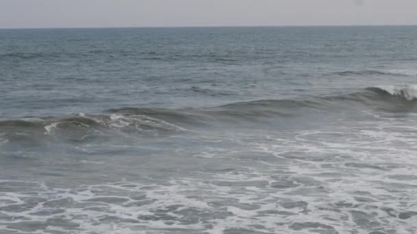 Близкий Снимок Волн Морской Воды Замедленная Съемка Волн Морской Воды — стоковое видео
