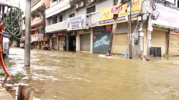 Řeka Přetékala Důsledku Silných Srážek Zatopených Domů Silnic Hyderabad — Stock video
