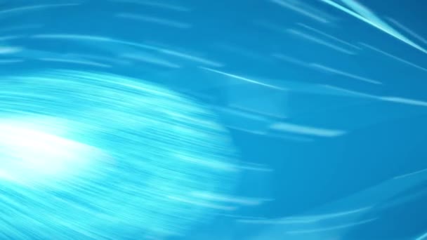 令人叹为观止的蓝水和蓝天背景与可爱的波浪图案 显示阳光透过水过滤 — 图库视频影像