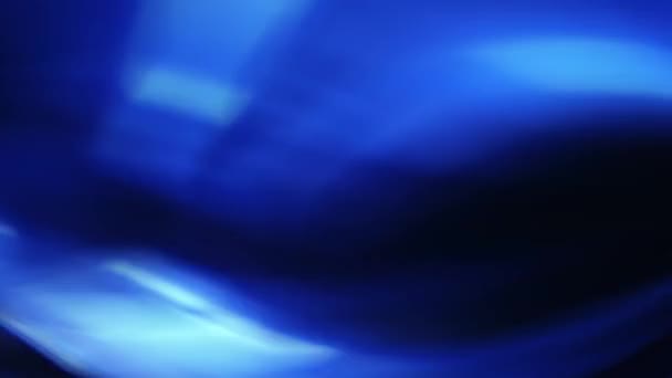 Uma Luz Azul Brilha Escuridão — Vídeo de Stock
