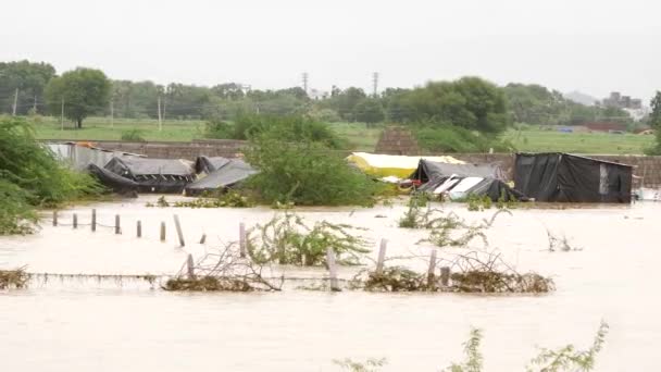 Village Dans Les Eaux Inondables Milieu Une Route Inondée — Video