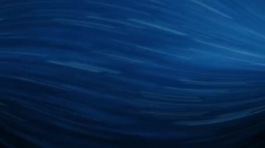 Ortasında beyaz bir çizgi olan mavi okyanus dalgaları