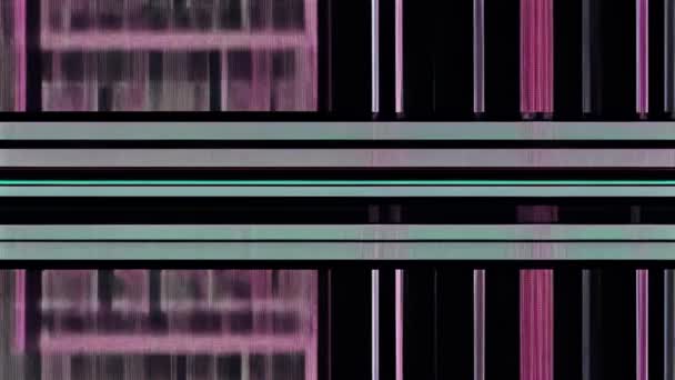 ピンクと紫のストライプの背景を持つテレビ画面の光沢のある画像 — ストック動画