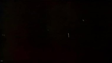 Soyut dijital sanat. Mavi bir tuvalde sinyal bozulması.