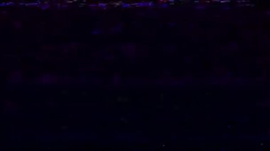 Soyut dijital sanat Glitchy canlı ve büyüleyici bir arka plan    
