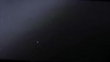 Zayıf parıltılı karanlık dijital TV statik sinyal kaybı 