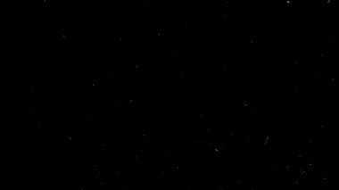 Karanlık Boşluktaki Evrensel Kozmik Sinyal Bozukluğu