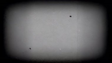 Ruhsal dijital arıza. Sinyal bozma senfonisi.