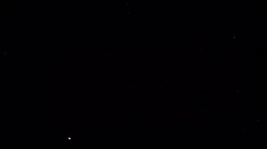 Karanlık, görüntüyü gizliyor sessiz bir ekran takip edilecek bir gizem