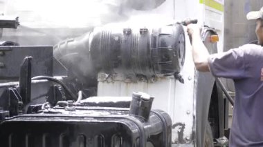 Efficient Mechanic - Expert Maintenance in Action