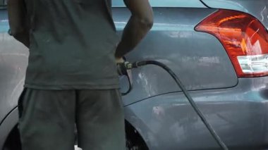 Efficient Car Maintenance - A Thorough Wash with Attention to Details