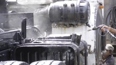 Efficient Engine Maintenance - A Close Look at the Process