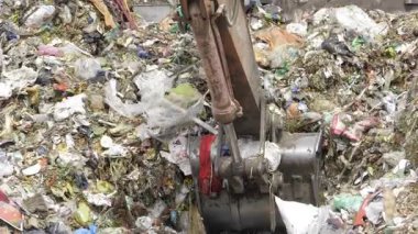 Overcoming Waste - Innovative Solutions for Sustainable Trash Management