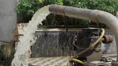 Indian Water Pump in Action - Efficient Water Dispensing Mechanism