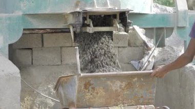 Cement Mixing Process - Efficient Construction with Proper Mixing
