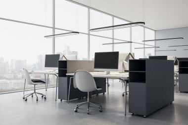 Ofis içi ekipman, mobilya ve şehir manzaralı panoramik pencere ile aydınlık. 3B Hazırlama