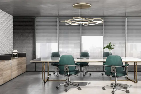 Moderner Konferenzraum Mit Stilvollen Lampen Oben Über Hellem Besprechungstisch Umgeben Stockfoto