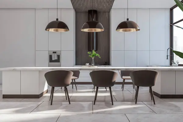 Frontvisning Moderne Kjøkken Interiørdesign Med Stor Marmor Spisebord Med Stoler stockfoto