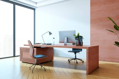 Ahşap masası, ergonomik sandalyesi ve dekoru olan zarif yönetici ofisi. Büyük pencereler şehir manzarası sunuyor. 3B Hazırlama