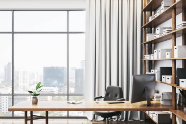 Çağdaş çalışma alanı parlak ahşap mobilyalar, doğal ışık ve temiz estetik içerir. Camdan görünen şehir silueti. 3B Hazırlama.