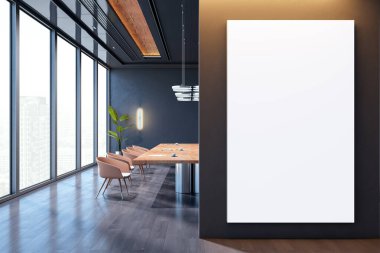 Tahta masası, sandalyeleri ve karanlık duvarında büyük boş tuvali olan zarif bir toplantı odası. Yerden tavana pencereler şehir manzarasını gösteriyor. 3B Hazırlama