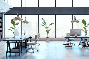 Masaları, sandalyeleri ve bitkileri olan şık bir ofis. Şehir manzarasına bakan büyük pencereleri var. Parlak ve zarif kurumsal çalışma alanı. 3B Hazırlama.