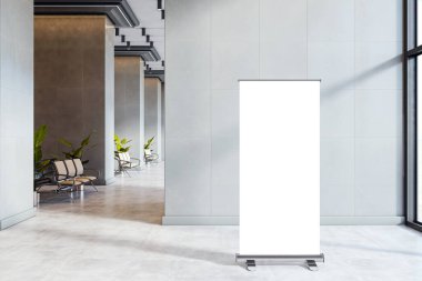 Modern ofis koridorunda beton duvarlar, sandalyeler ve büyük pencerenin yanındaki bitkilerle dikey boş afiş. 3B Hazırlama