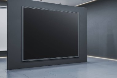 Boş siyah çerçeve tasarım ve markalaşma şablonu için ince ışıklandırma, temiz alan konsepti olan asgari sergi odasındaki karanlık duvarda. 3B Hazırlama.