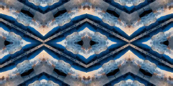 Mavi renk soyut geometrik desen, dikişsiz örgü fayansında. Etnik geometrik ikat geçmişi. Mavi renkli geometrik desen. Etnik